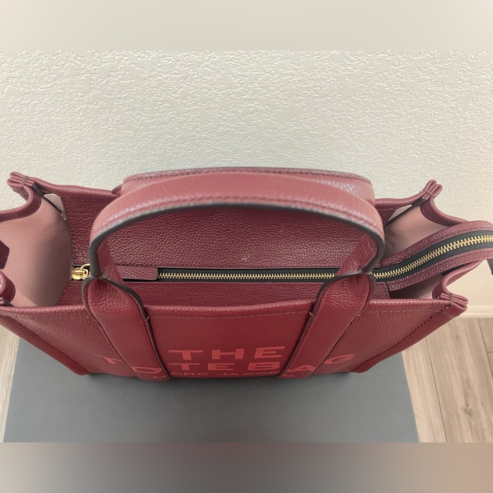 Marc Jacobs The leather tote bag - Picture 4 of 14